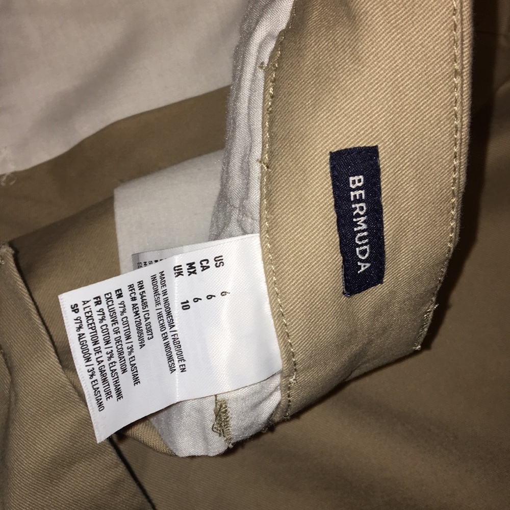 Capris - Picture 4 of 5